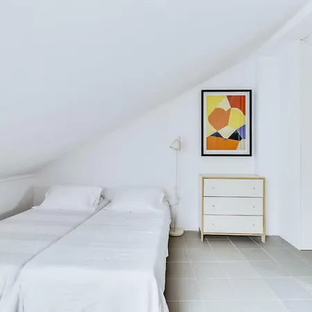 Cool 2 Bedroom Near Belem 아파트 리스본